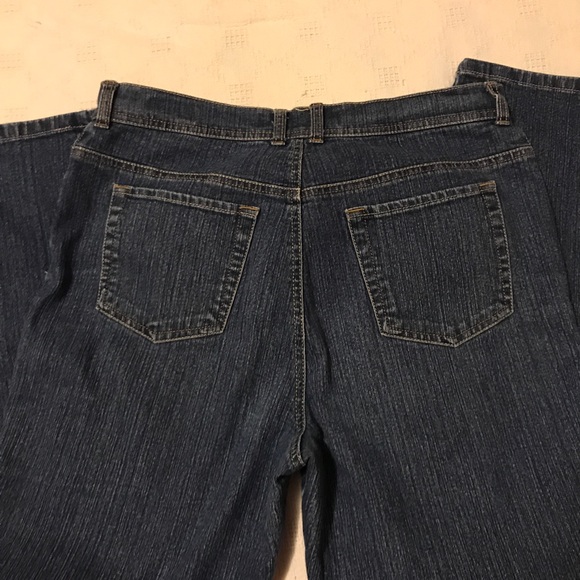 Jeans - Picture 2 of 3